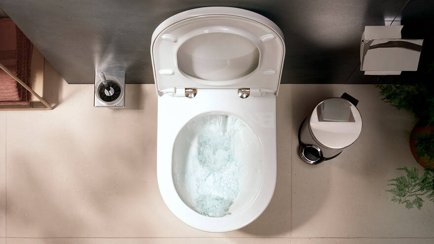 Hansgrohe EluPura Original S Complete Close Coupled WC Set 640mm with AquaChannel Flush, Cistern & Soft Close Seat
